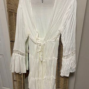 Raviya White Cover Up